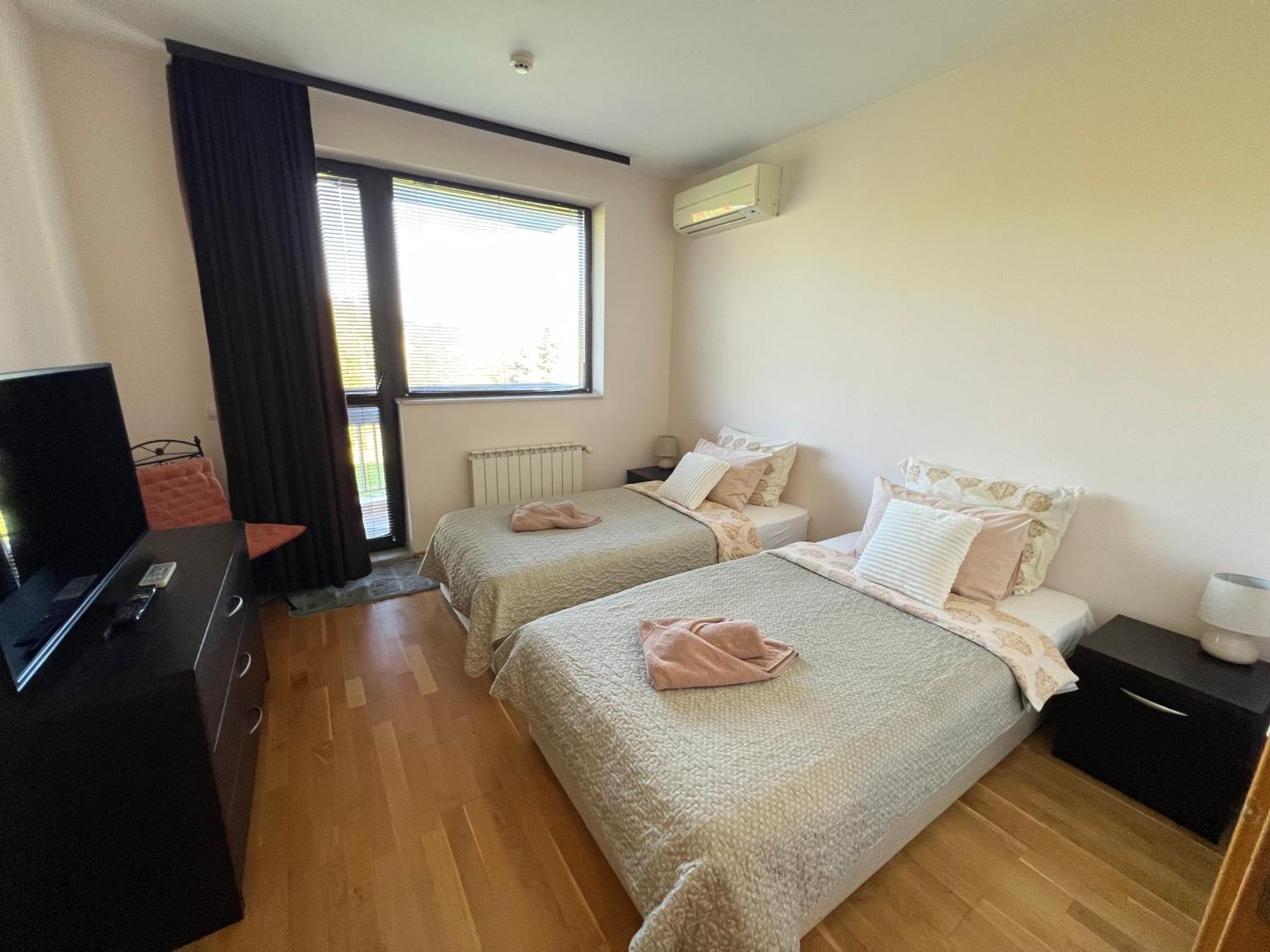 Pravets Lake Panorama Apartments Екстериор снимка